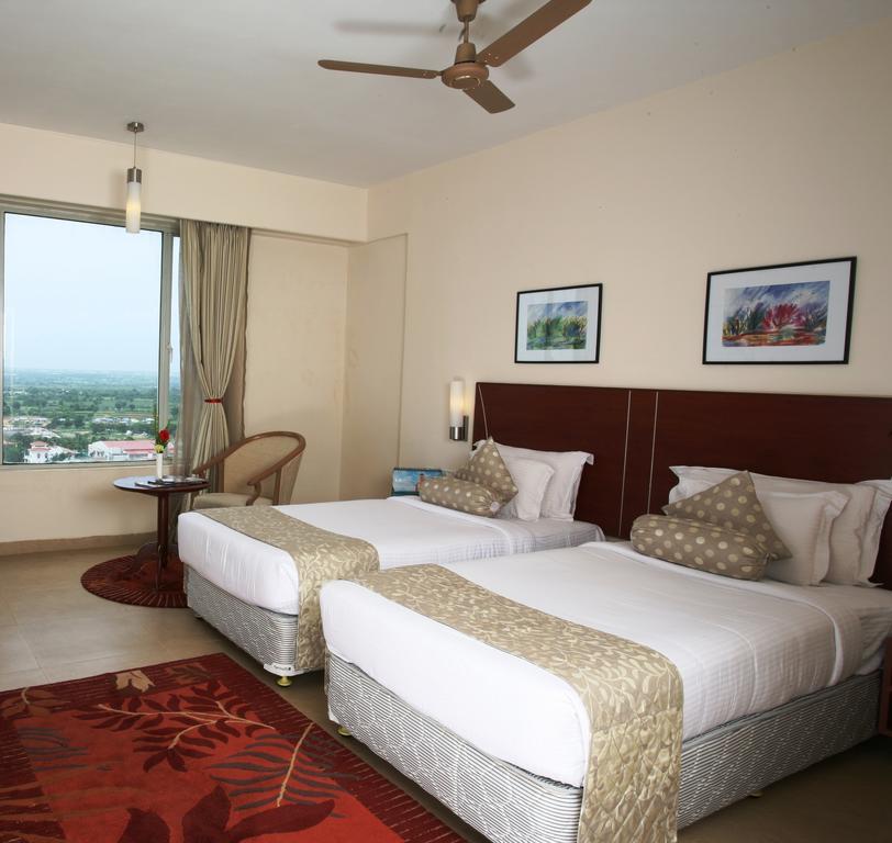 Hotel Leonia Holistic Destination Shamirpet Habitación foto