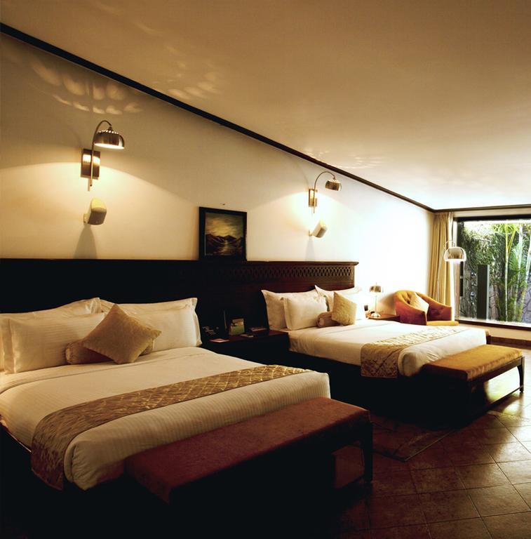 Hotel Leonia Holistic Destination Shamirpet Habitación foto