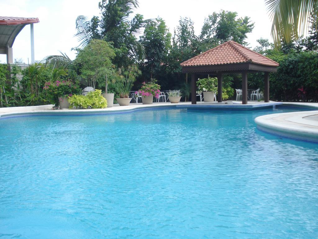 Hotel Leonia Holistic Destination Shamirpet Exterior foto