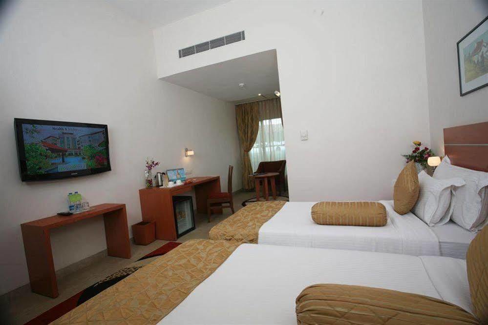 Hotel Leonia Holistic Destination Shamirpet Exterior foto